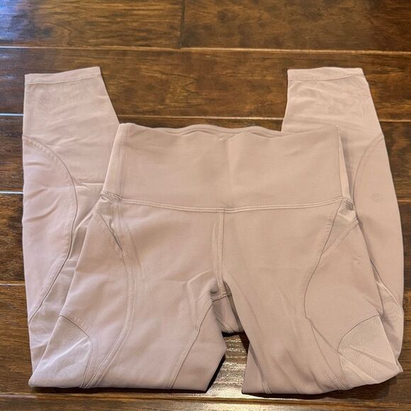 Lululemon Athletica mesh detail legging 4 - Picture 3 of 5